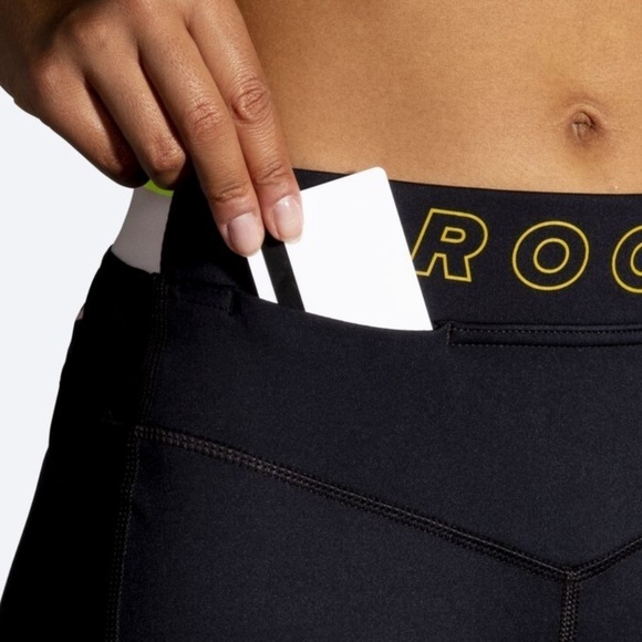 Brooks Running Black Run Within 7/8 Tight size medium - Picture 4 of 15